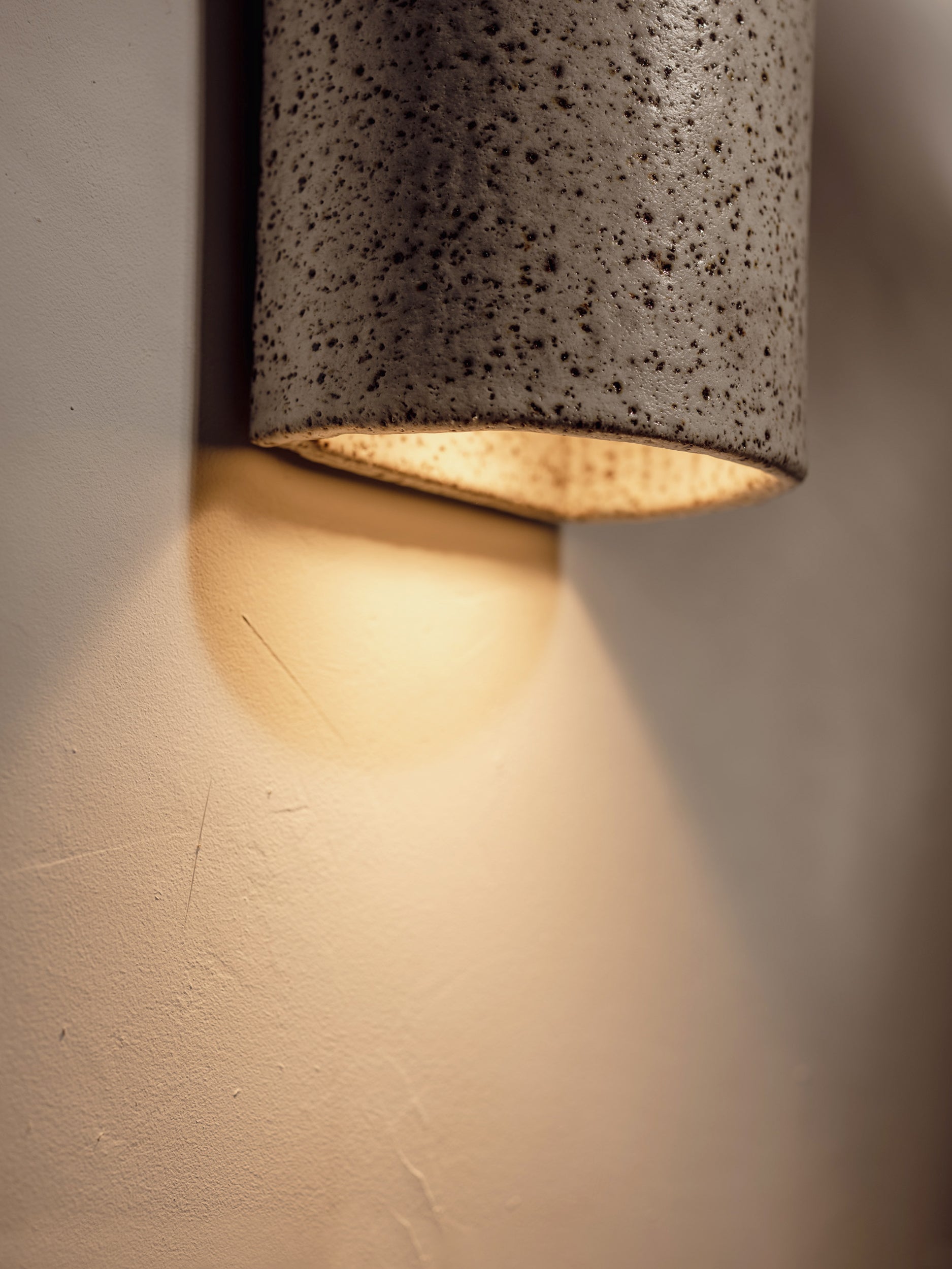 Ceramic clearance wall sconce