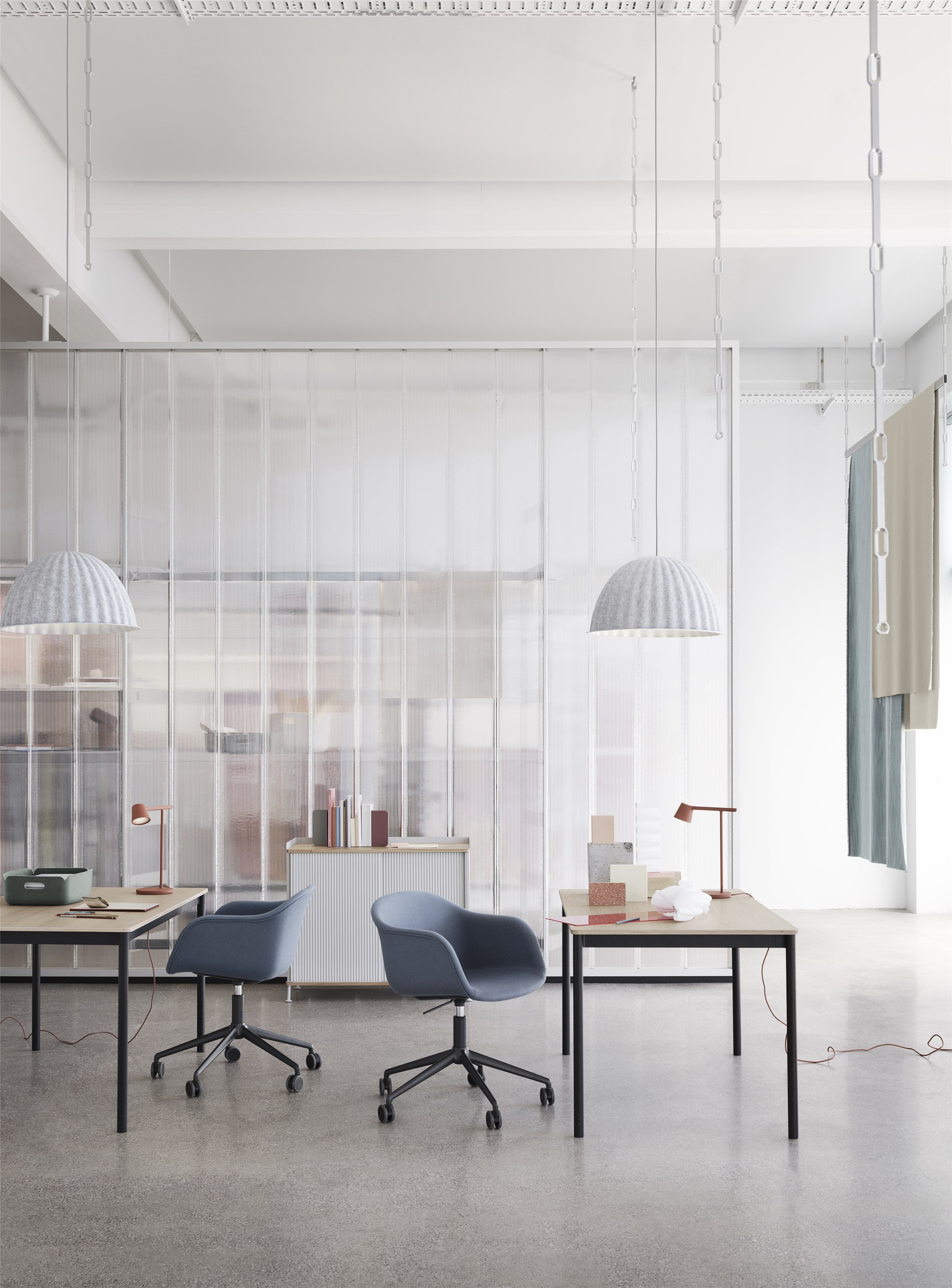 Muuto under the shop bell 82
