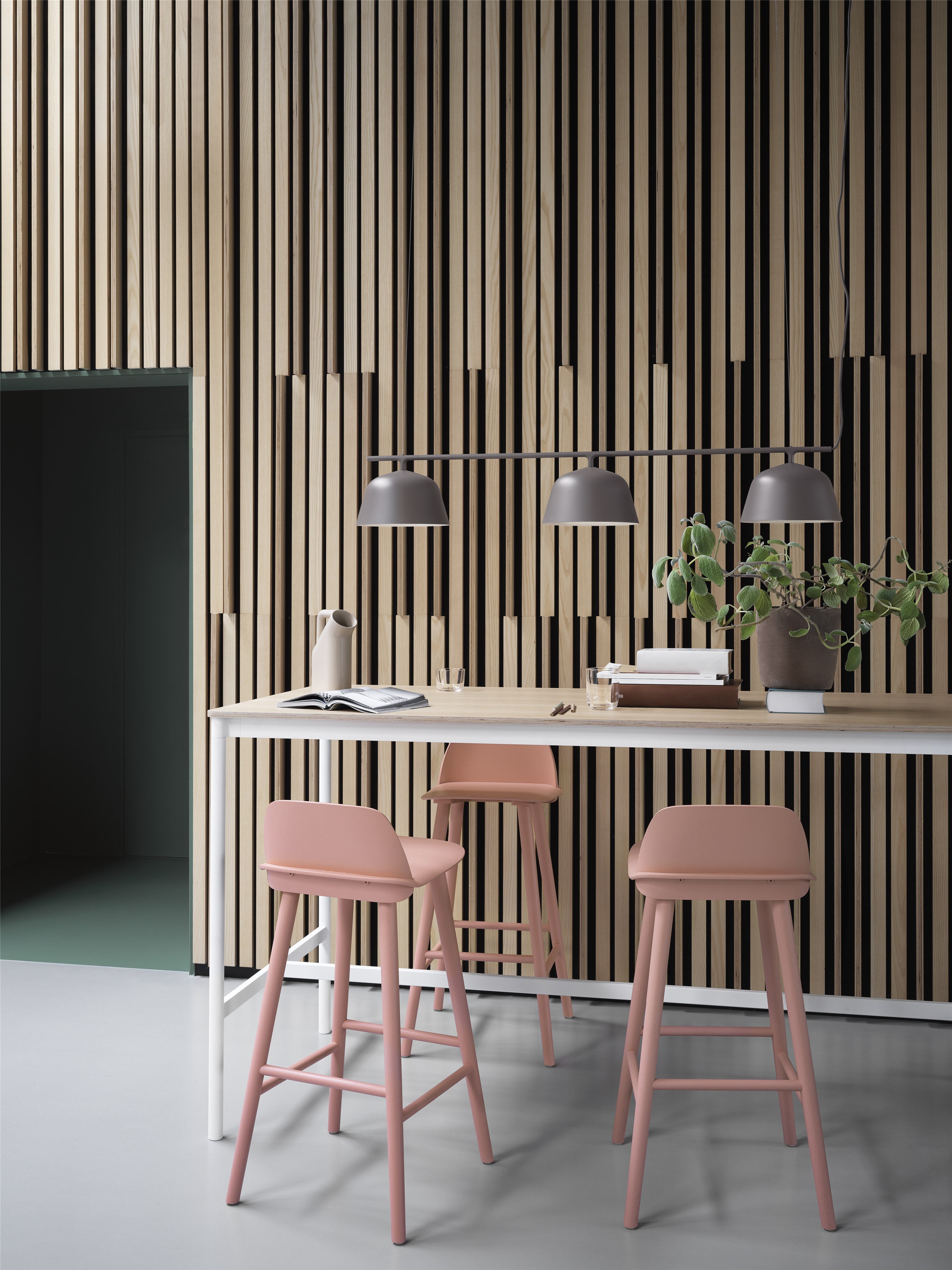 Muuto rail clearance lamp